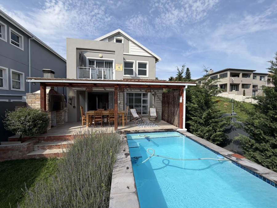 2 Bedroom Property for Sale in Wavecrest Eastern Cape
